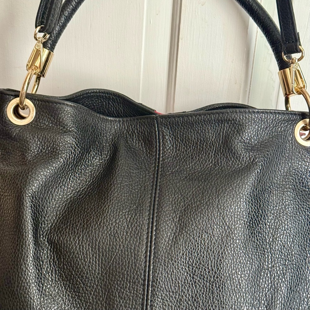 UGGARI MILANO Black Leather Shoulder Bag – Red Stripe, Gold Hardware – Perfect - Picture 12 of 12